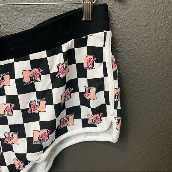 NWOT MTV logod pajama bottoms - Picture 5 of 10